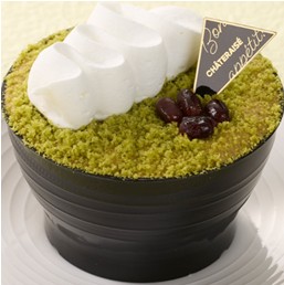 Rich Matcha Chocolate Cake